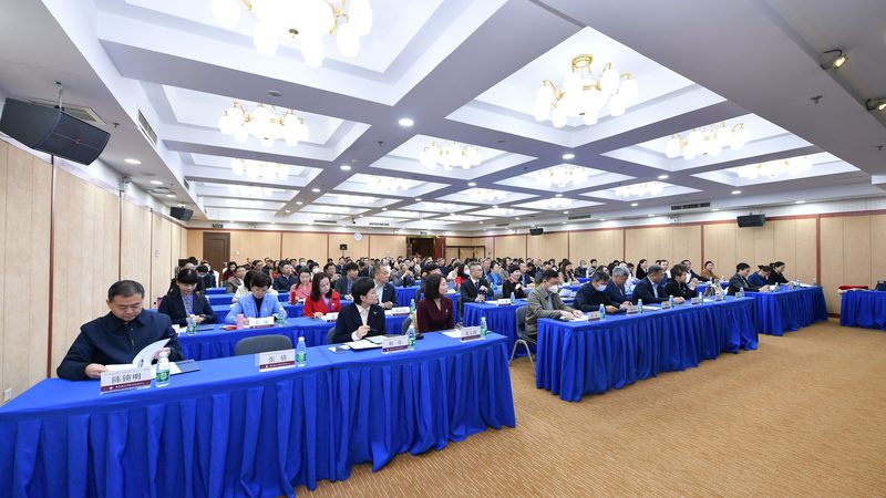 保安员证培训，学历要求揭秘**